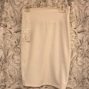 NWT LULAROE black & white polka dot Cassie